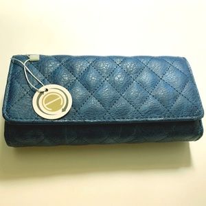 🎈🎈NWT Classic Royal Blue Wallet with Snap Closure
